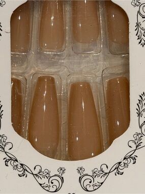 Nude Glossy Coffin Press On Nails Minimal Clean Girl Aesthetic
* Milky Nude
